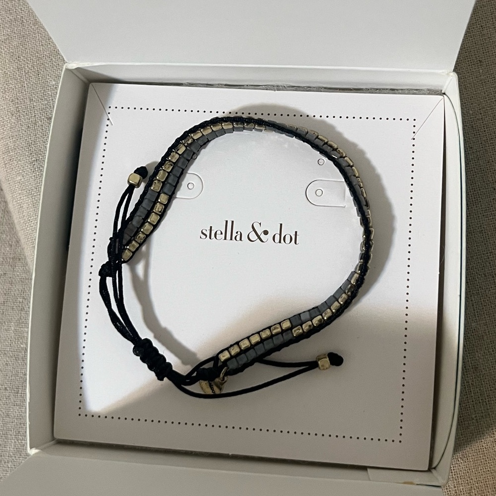 Stella & Dot Black and Gold Beaded Bracelet